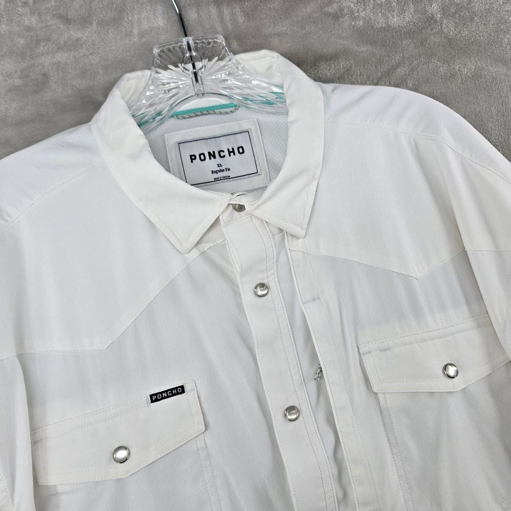 Poncho Western Shirt Men XL White Pearl Snap Long Sleeve Performance Regular Fit